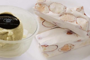 Rahmglace Nougat