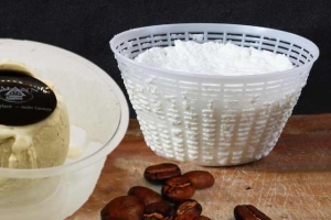 Rahmglace Ricotta mit Kaffee