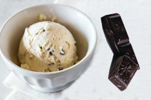 Rahmglace Stracciatella